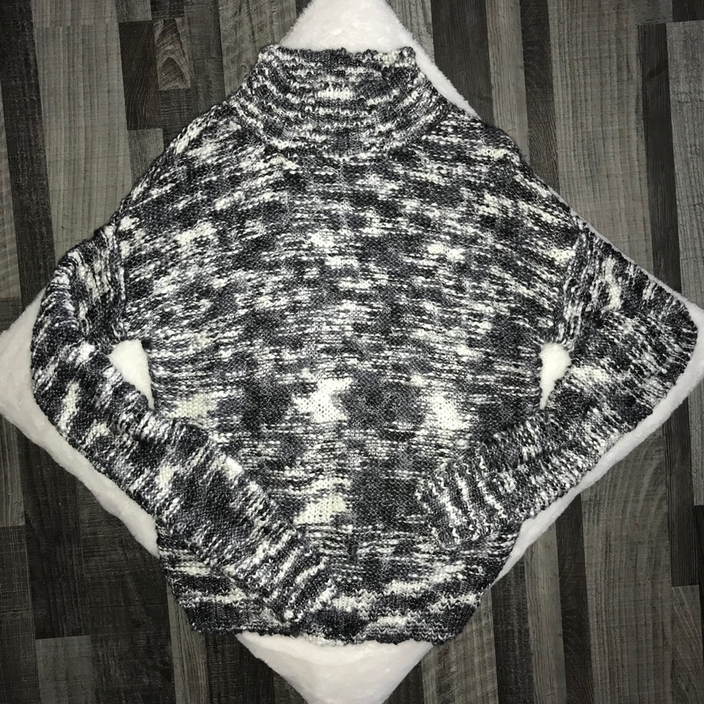 Juniors High neck sweater